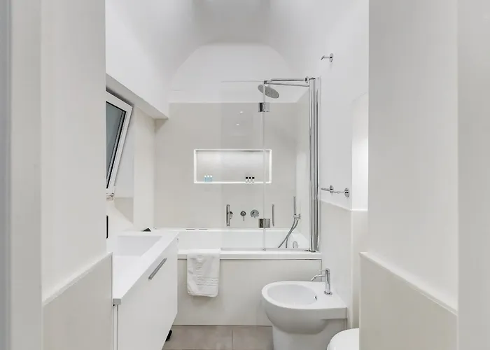 Apartment Colosseum Charming With Jacuzzi Near The Metro Rom